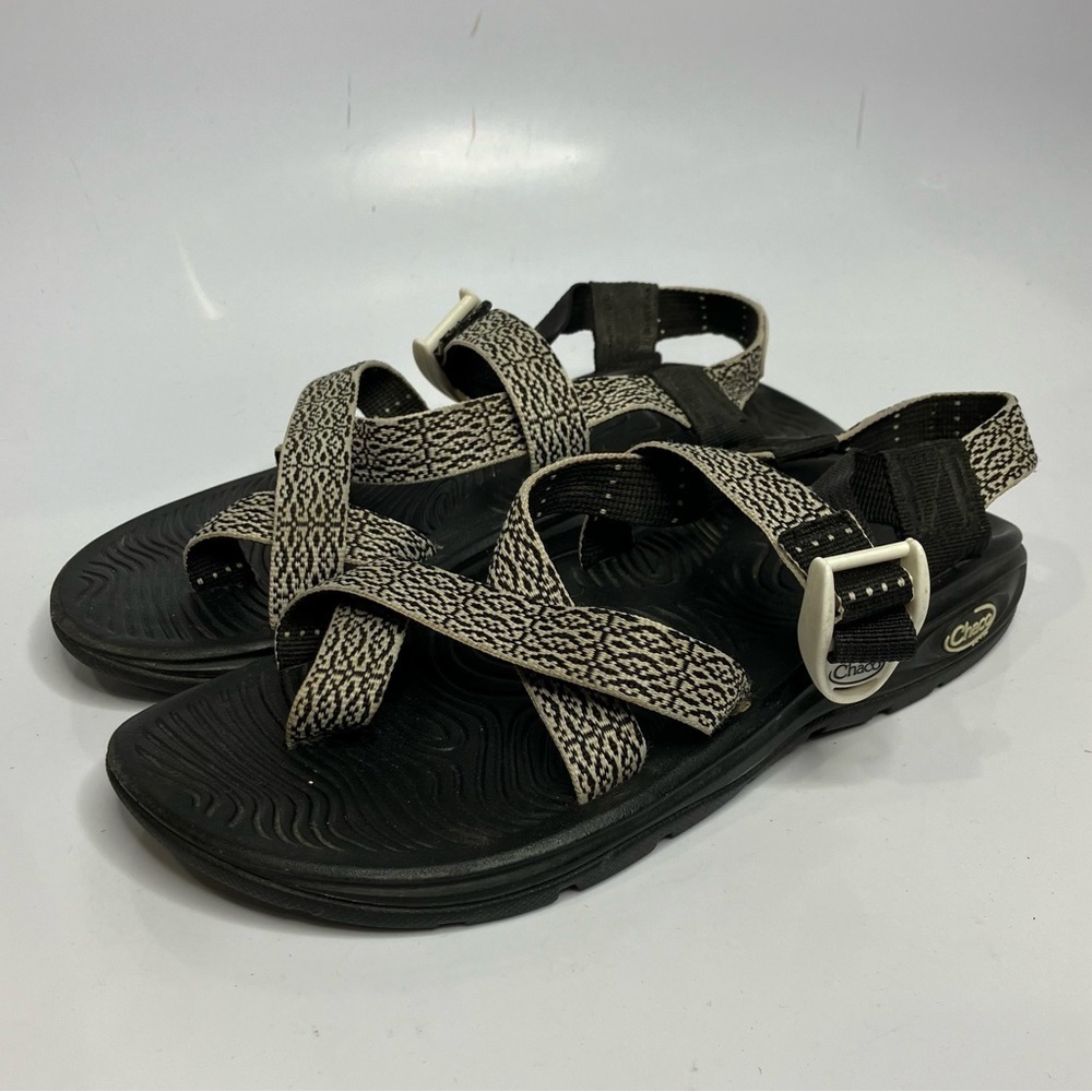 Chaco Z Volv 2โ black & white sandals size 8 - Picture 2 of 7